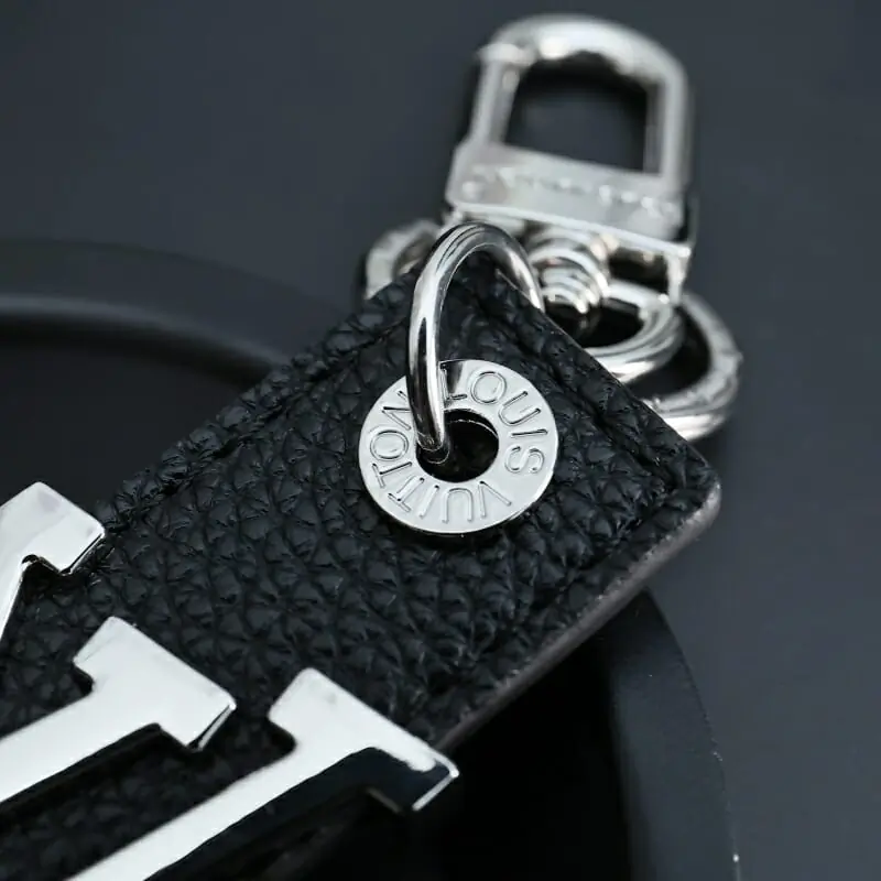 louis vuitton lv key holder and boucle de sac s_121ab023